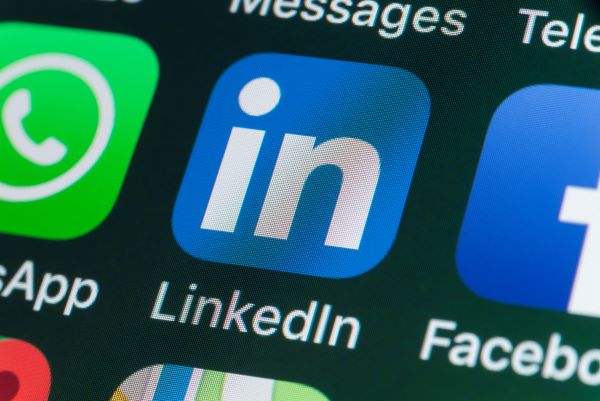 Get to LinkedIn polls through the LinkedIn app 